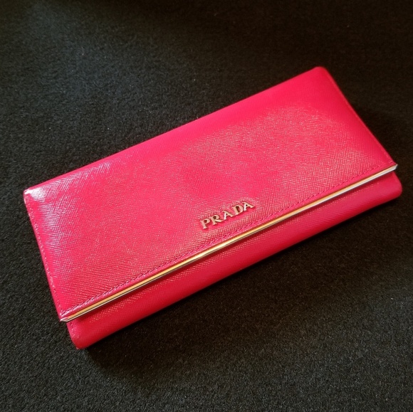 Prada saffiano trifold leather wallet - Picture 2 of 8